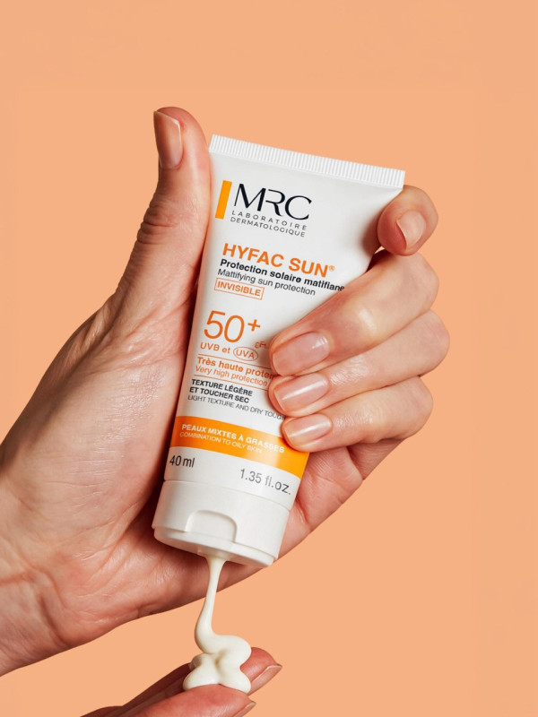 Très haute protection contre les UVA et les UVB, la protection solaire HYFAC SUN vous protège en toute sécurité du soleil